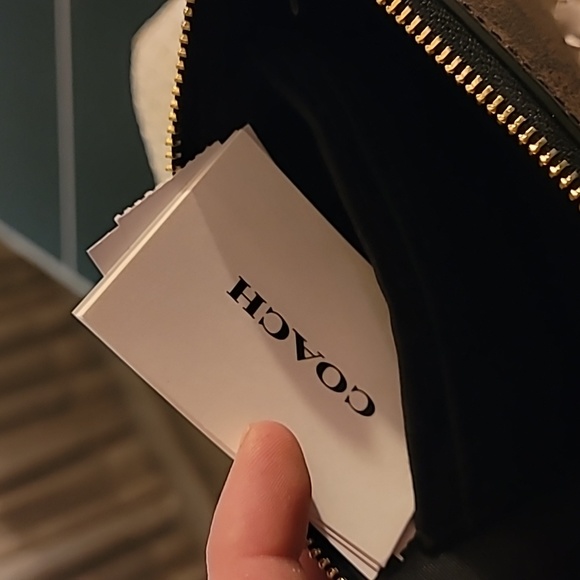 Coach - Picture 4 of 5